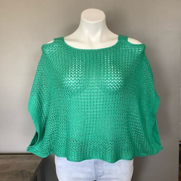 Knitted Cold Shoulder Batwing Sweater - Picture 2 of 9